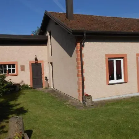 Сasa de vacaciones Maison Vosgienne Charmante: 2 Chambres, Cheminée, Proche Gérardmer, Parfaite Pour Familles Et Fêtes - Fr-1-589-36 *